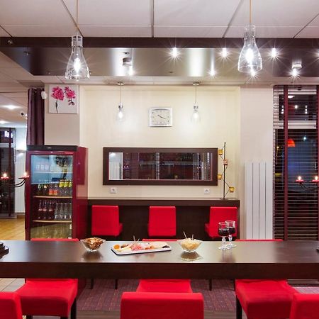 Comfort Hotel Montluçon Buitenkant foto