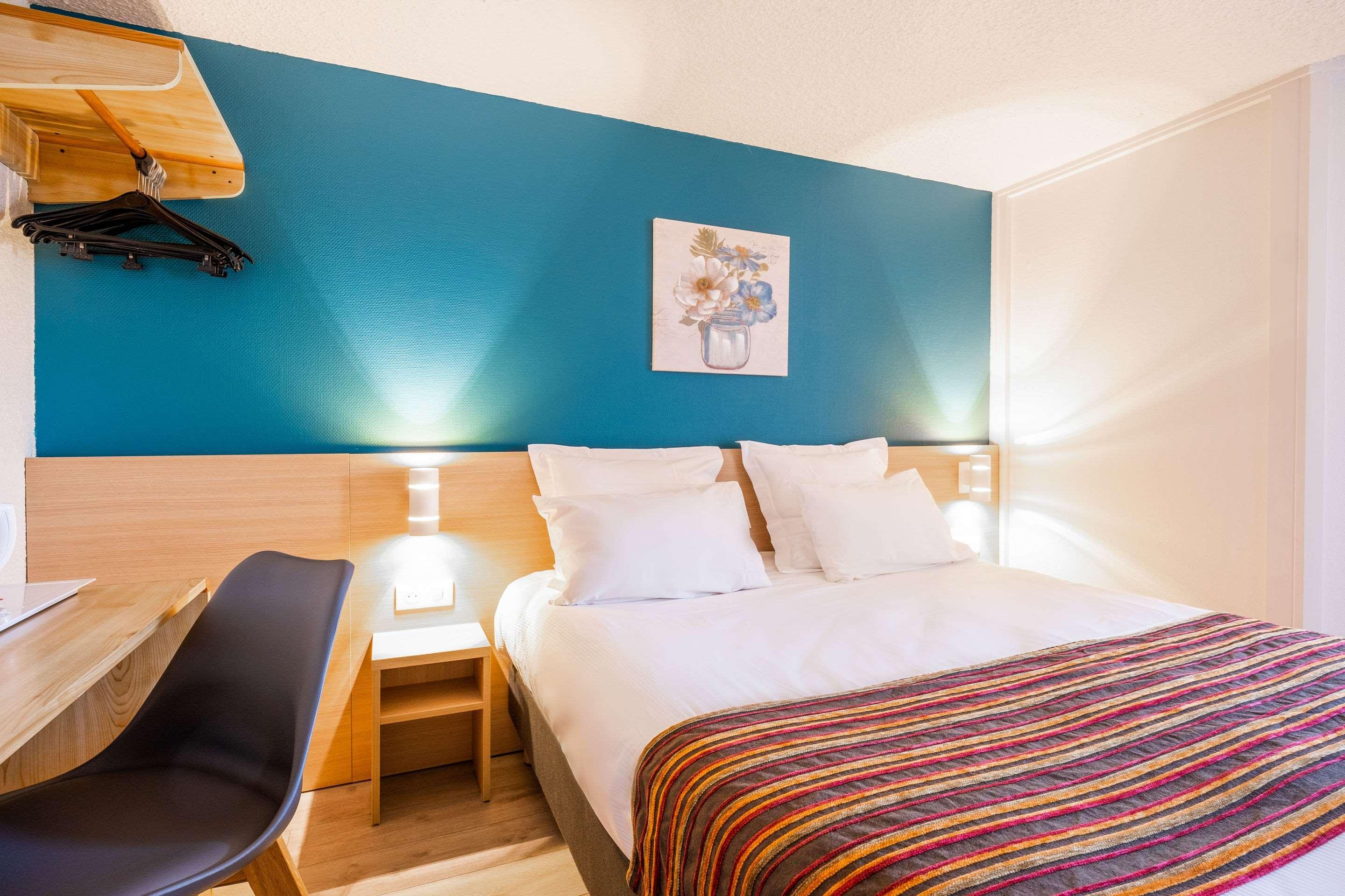 Comfort Hotel Montluçon Buitenkant foto