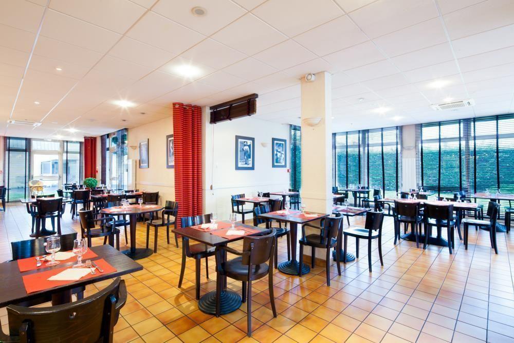 Comfort Hotel Montluçon Buitenkant foto
