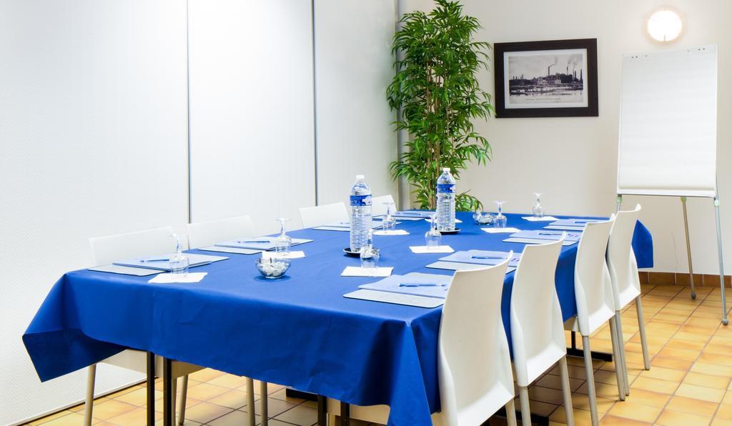 Comfort Hotel Montluçon Buitenkant foto