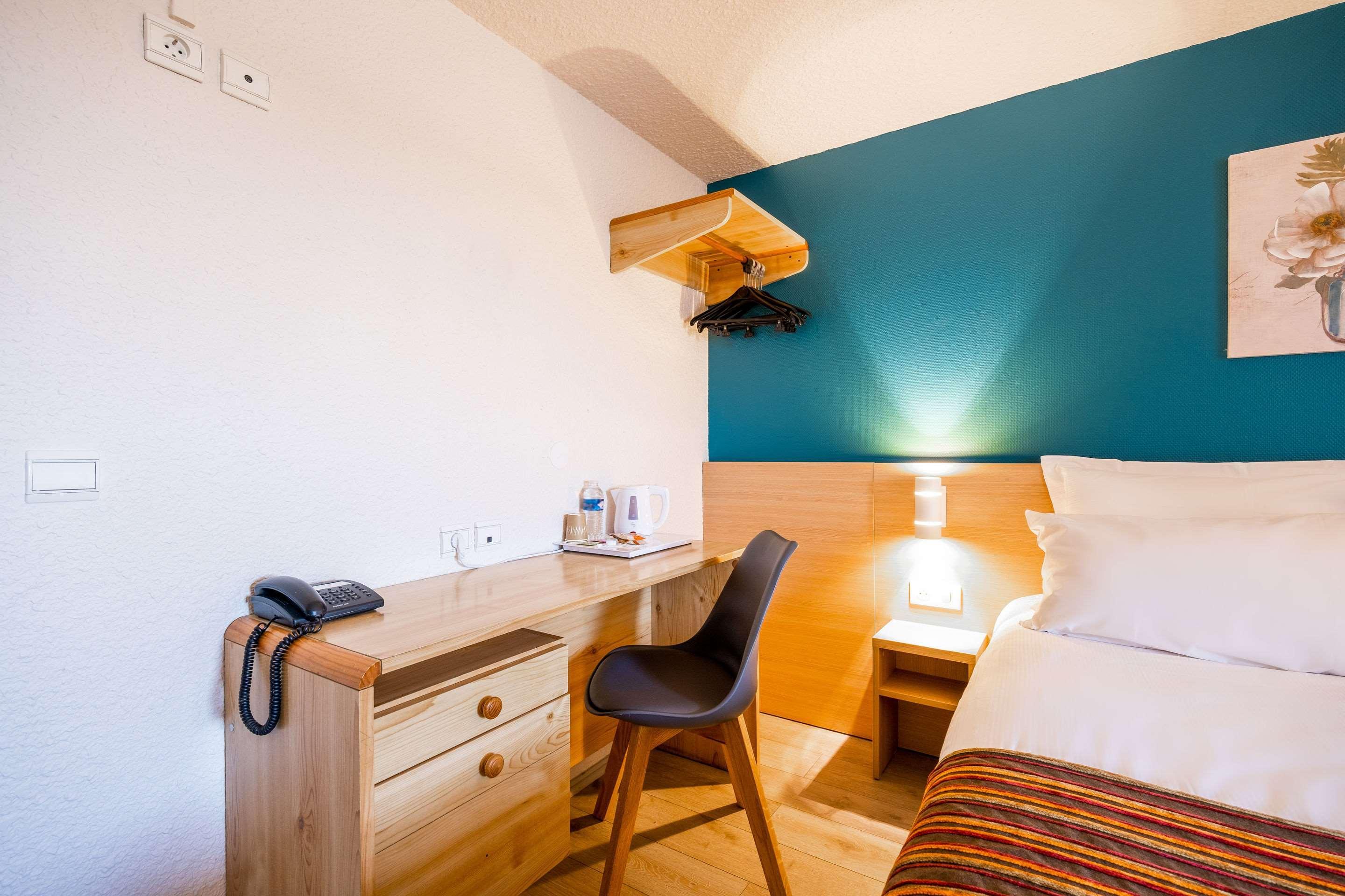 Comfort Hotel Montluçon Buitenkant foto