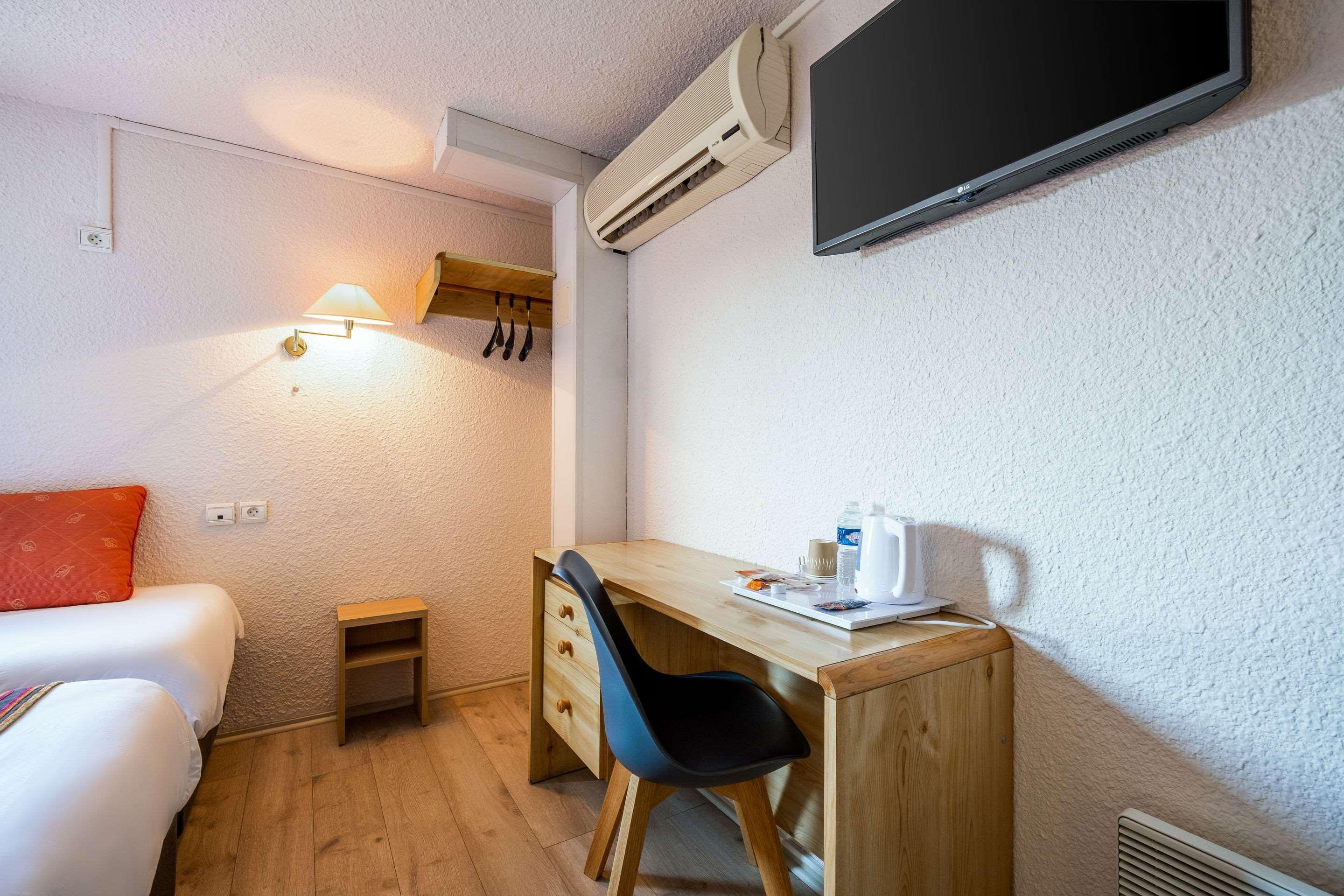 Comfort Hotel Montluçon Buitenkant foto